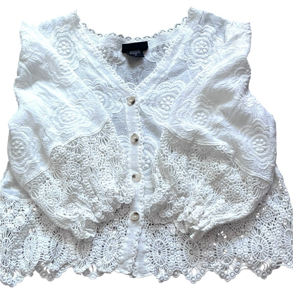 LIV Los Angeles Embroidered Button Up Top - Picture 4 of 10